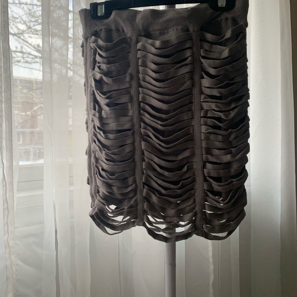 Gray string skirt or shirt - Picture 4 of 12